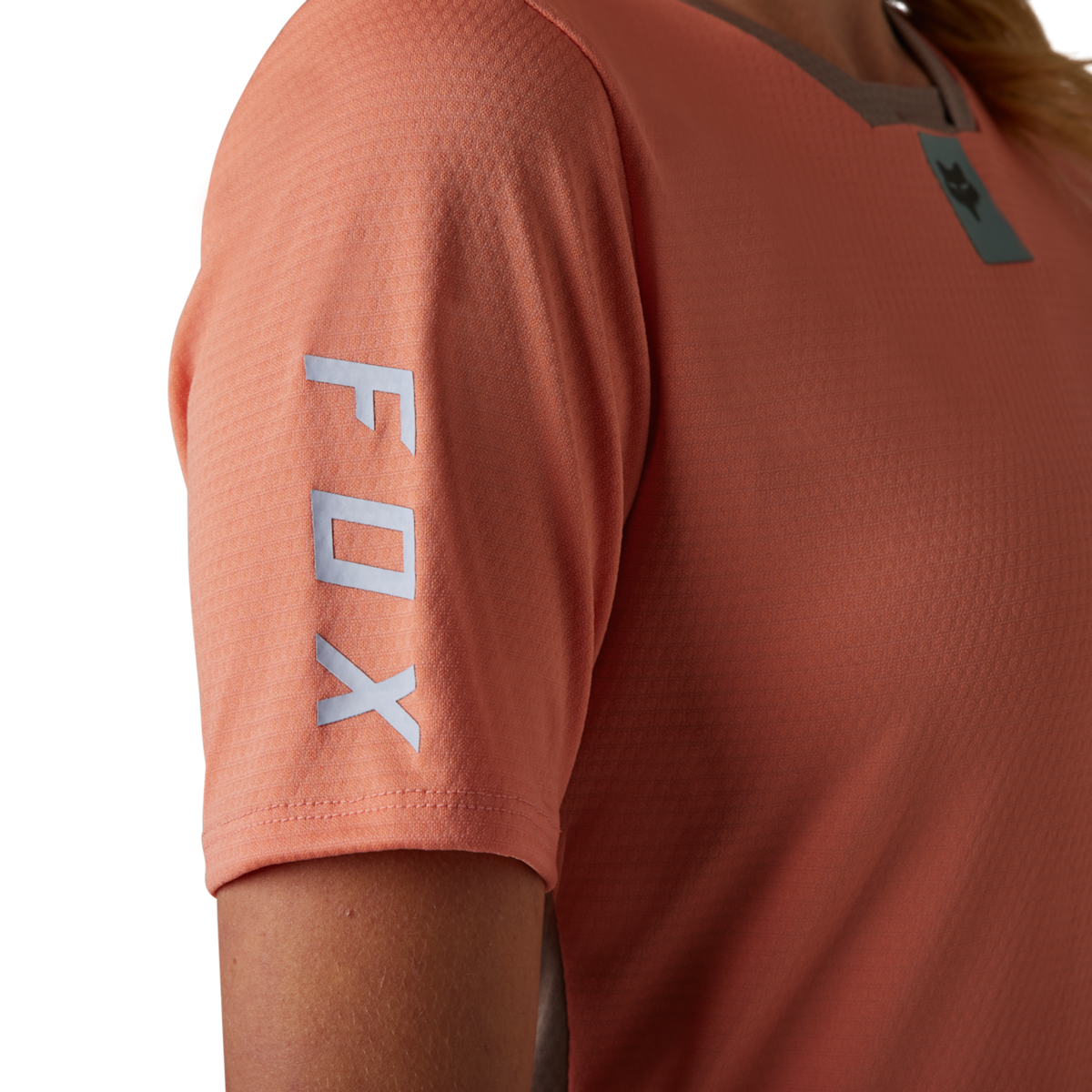 Womens Defend Jersey